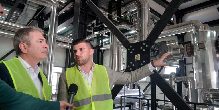 Inicineratori- Kukulla frikshmërisht e bukur e Elbasanit dhe Gjiknuri i friksuar