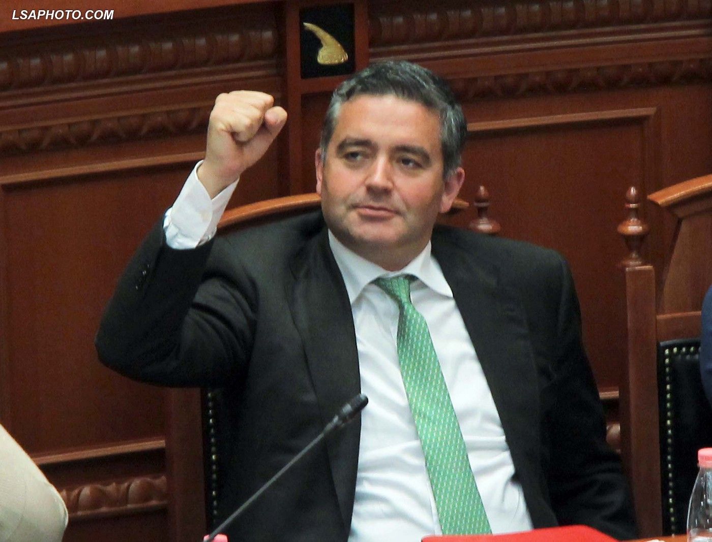 Çelsat e rëndë dhënë Blendi Klosit