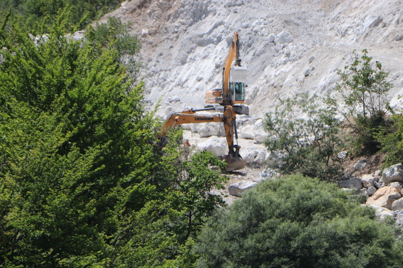 Berisha shkatërroi Valbonën. Pse nuk flasin deputetët e PD?