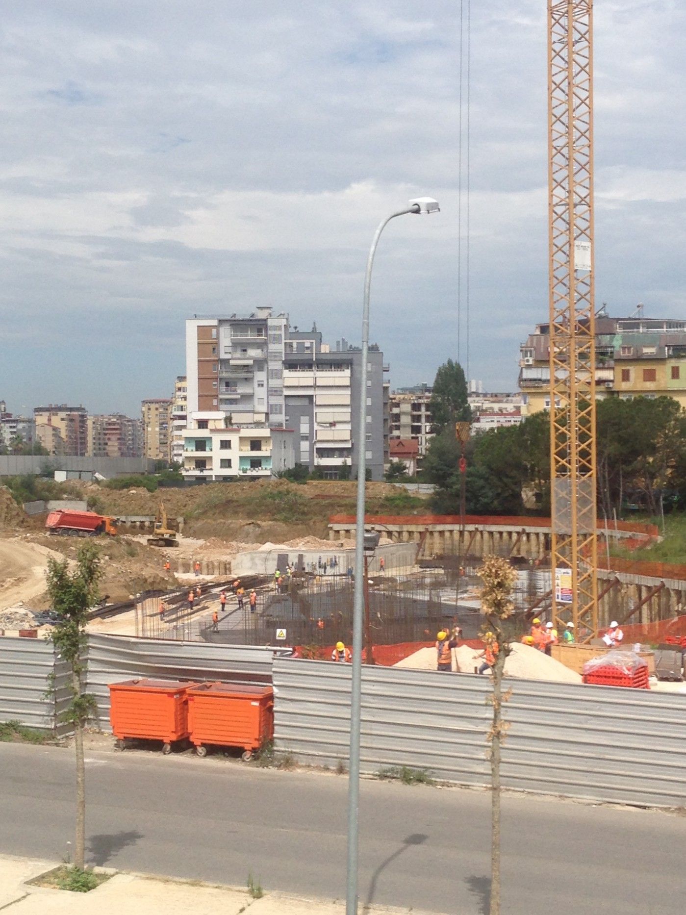 Partneriteti Politikan — Privat dhe Populli