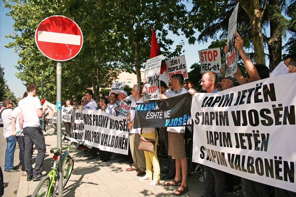 Valbona, ligji dhe spekullimi