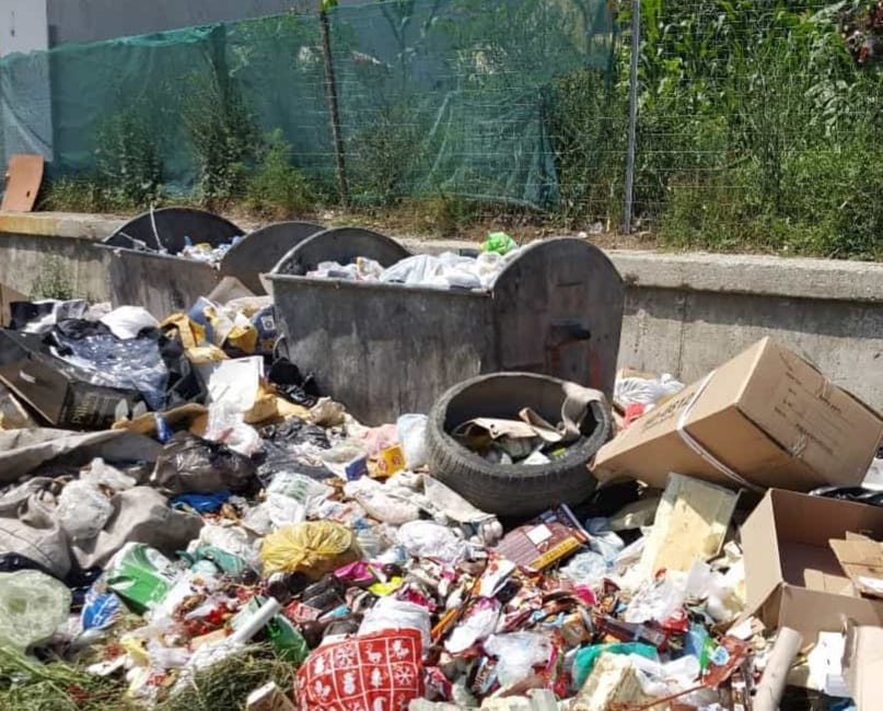 E paverteta me inceneratoret