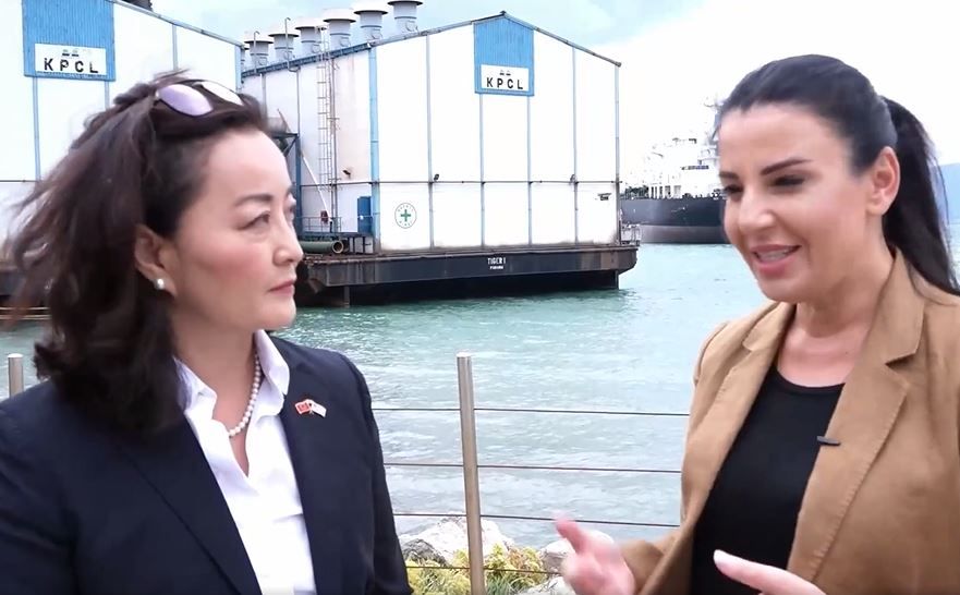 Znj. Balluku harroje se Vlora mund të bëhet HUB i kompanive fosile - Shqipëria ka plot ujë dhe diell.