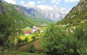 Pritet shumefishim turistesh ne Alpet Shqiptare