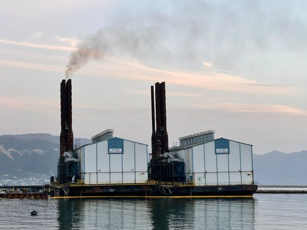 Gjenden publikimet e kontratës për TECet lundrues në Vlorë