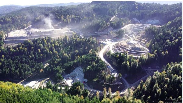 Evropa Juglindore: Bastisja e Madhe