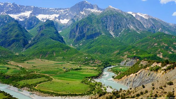 Investimet në infrastrukturën e gjelbër dhe ruajtjen e zonave të mbrojtura mund të rrisin Prodhimin e Brendshëm Bruto