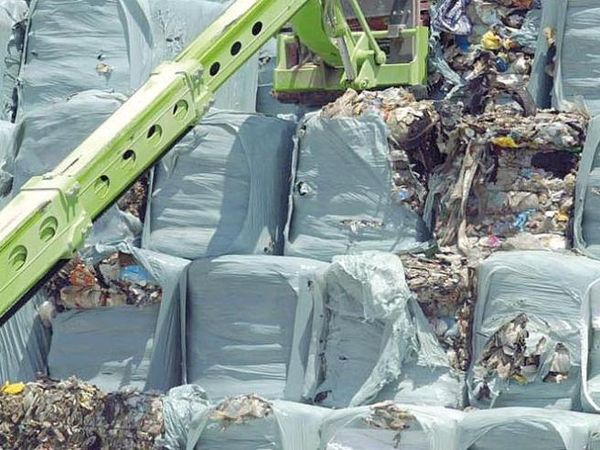 Blloqet me plehra në Itali në pritje të një destinacioni. Shqipëria??